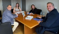 Συνάντηση της ΠΟΜΕΝΣ με την Υφυπουργό Κοινωνικής Συνοχής και Οικογενείας κ. Κατερίνα Παπακώστα